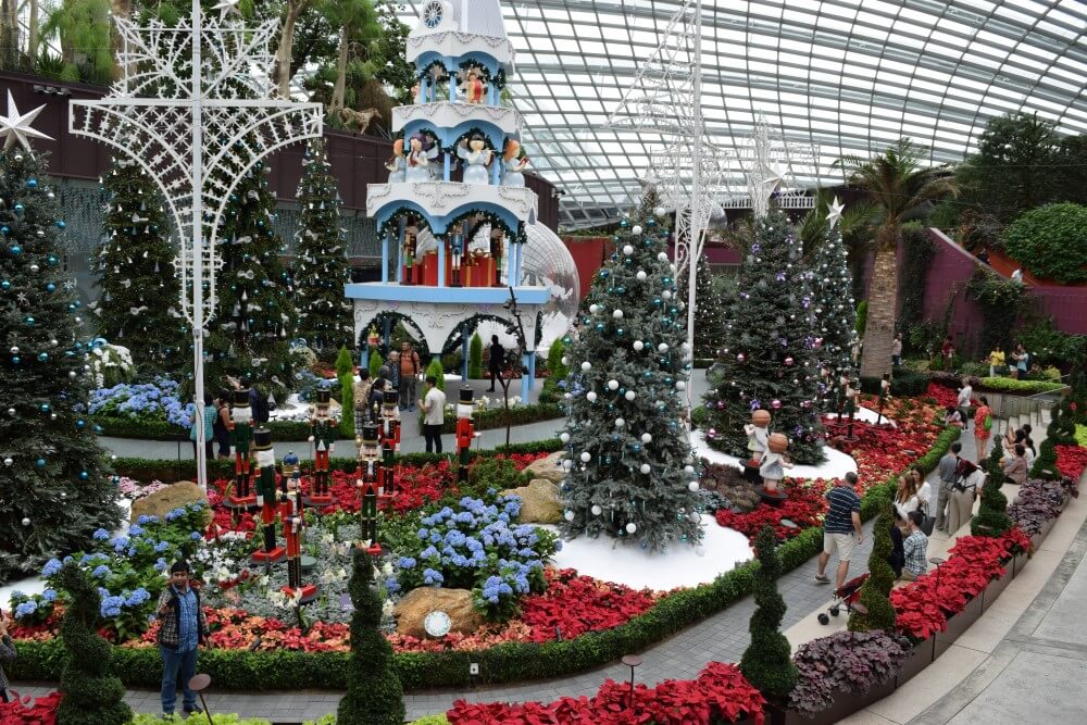 artificial snow at flower dome