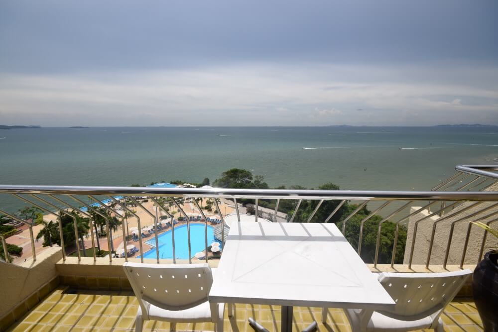 Mini Suite balcony sea view