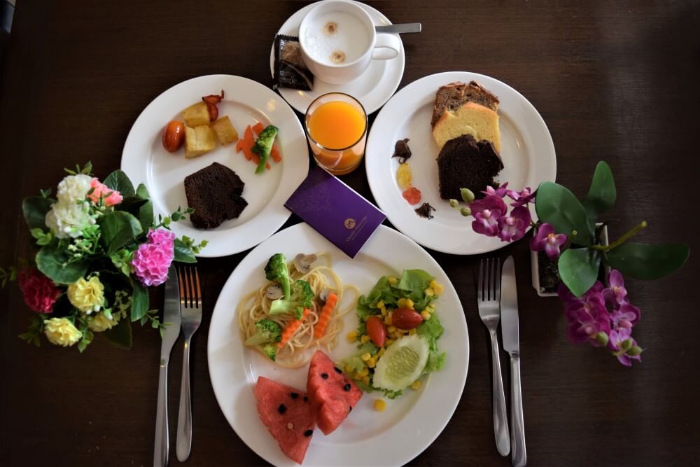 Grand Mercure Bangkok Asoke Residence breakfast